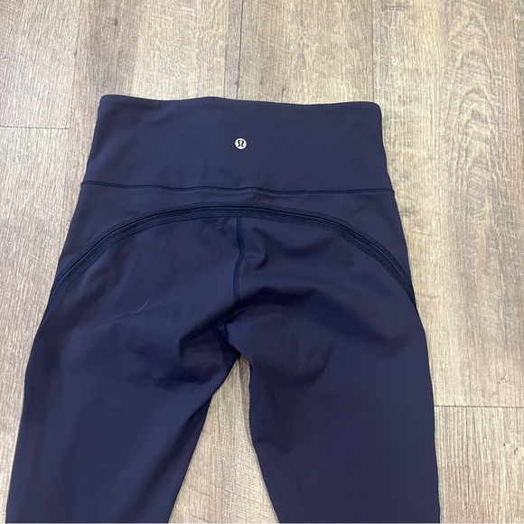 Lululemon 7/8 leggings in Navy - Picture 2 of 5